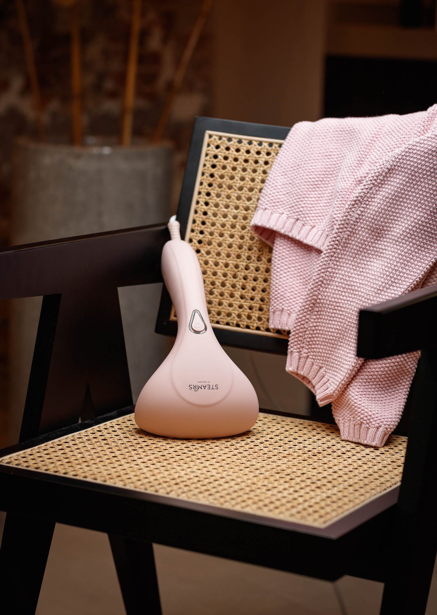 Luxe kledingstomer roze handstomer van Steamrs by dreamers